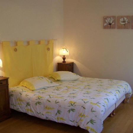 Les Cigales Bed and Breakfast Charols Eksteriør billede