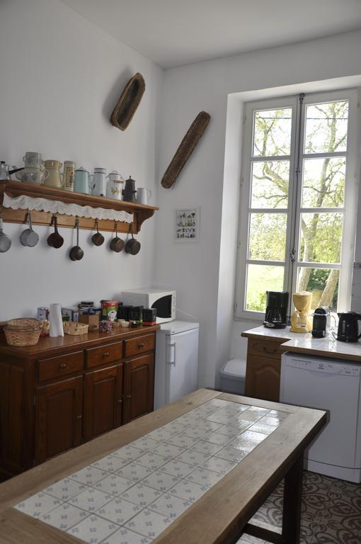 Les Cigales Bed and Breakfast Charols Eksteriør billede